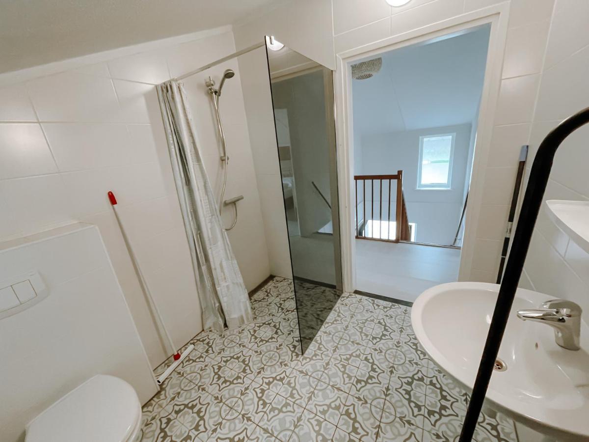 Luxus Familienvilla Mit Jacuzzi & Sauna 2 Tzummarum Екстериор снимка