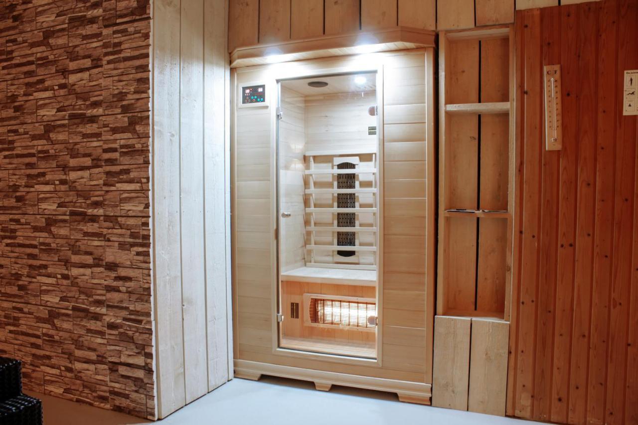 Luxus Familienvilla Mit Jacuzzi & Sauna 2 Tzummarum Екстериор снимка