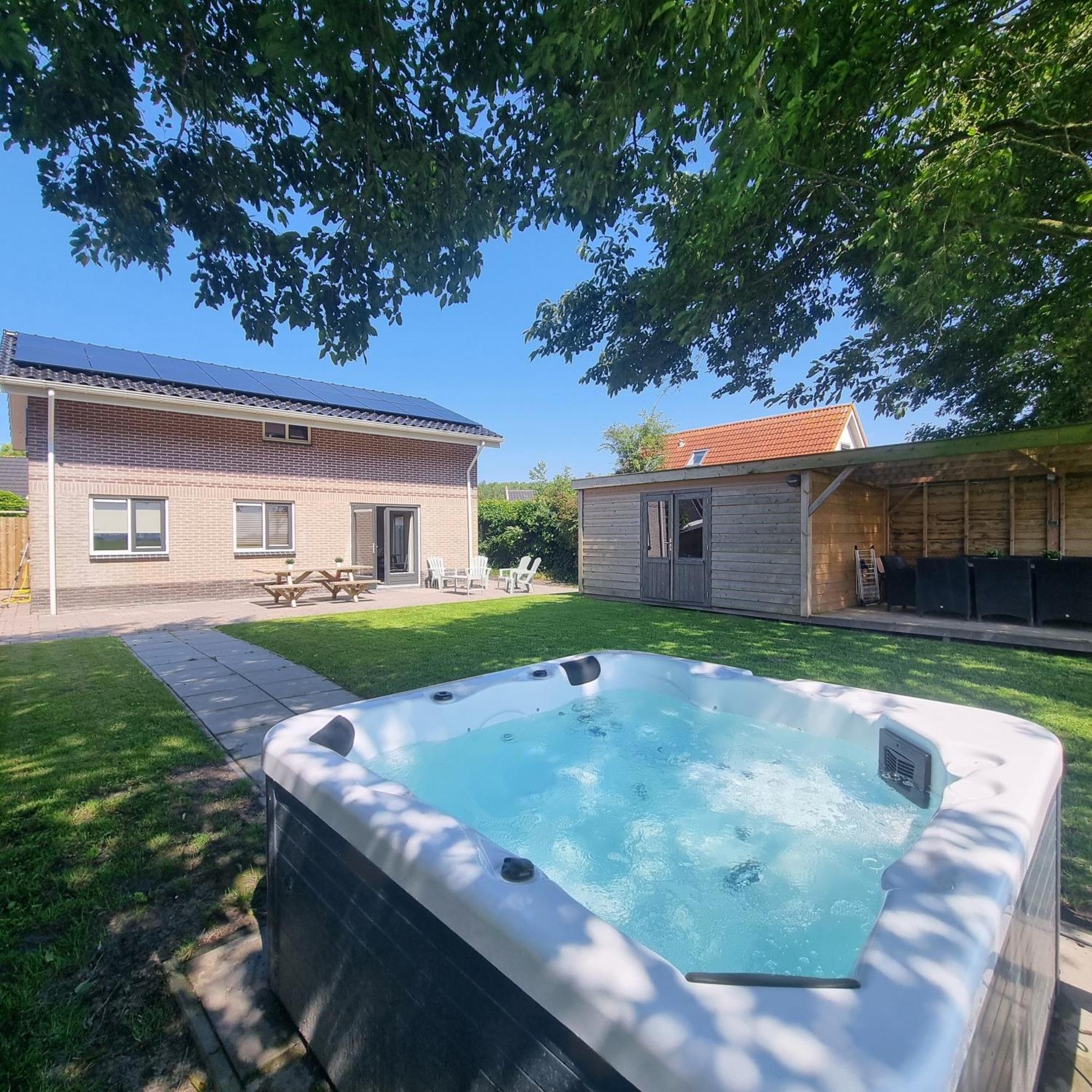 Luxus Familienvilla Mit Jacuzzi & Sauna 2 Tzummarum Екстериор снимка
