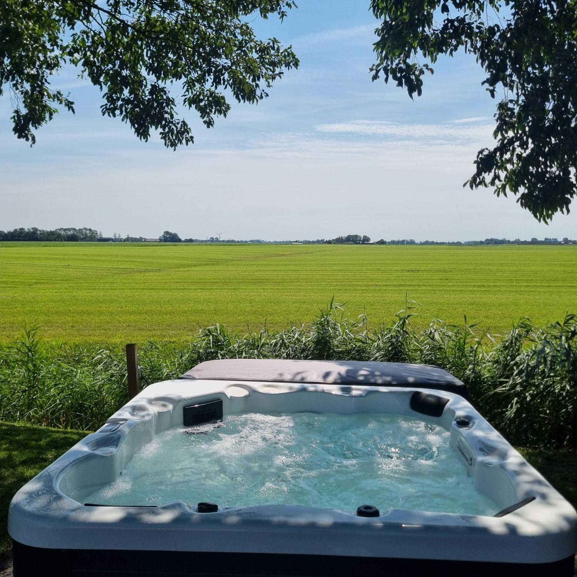 Luxus Familienvilla Mit Jacuzzi & Sauna 2 Tzummarum Екстериор снимка