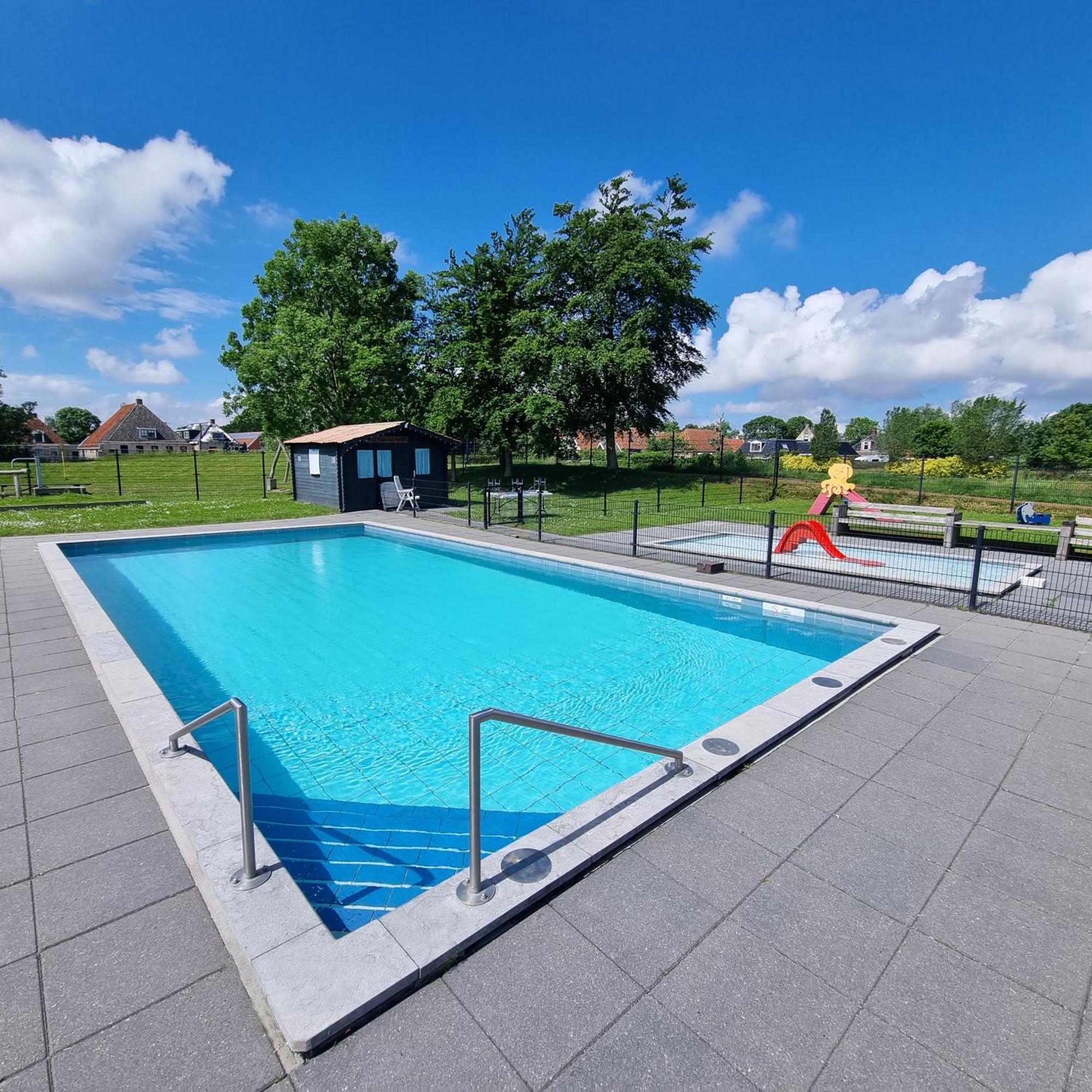 Luxus Familienvilla Mit Jacuzzi & Sauna 2 Tzummarum Екстериор снимка